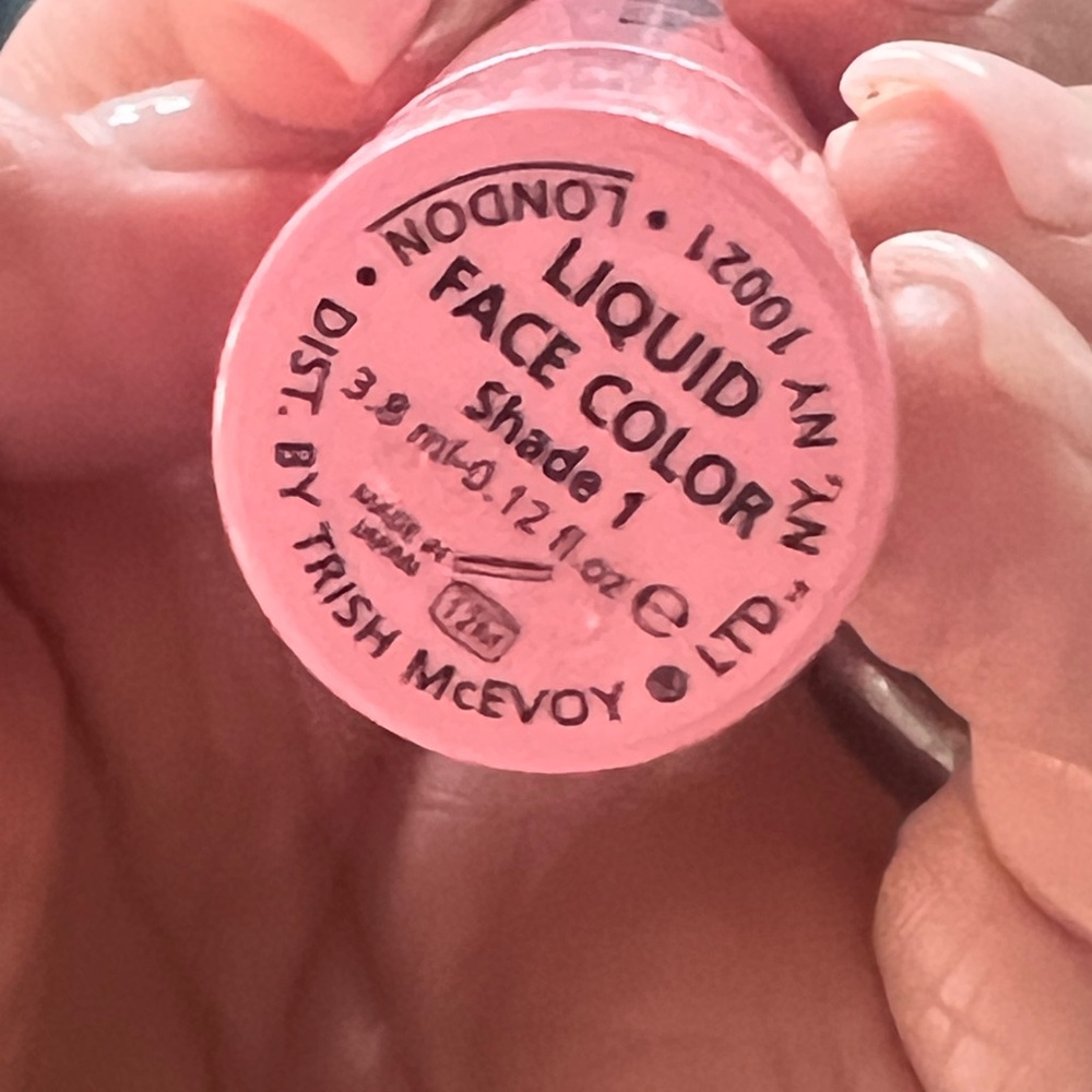 Trish McEvoy Liquid Face Color in Blush Pink - Picture 4 of 5